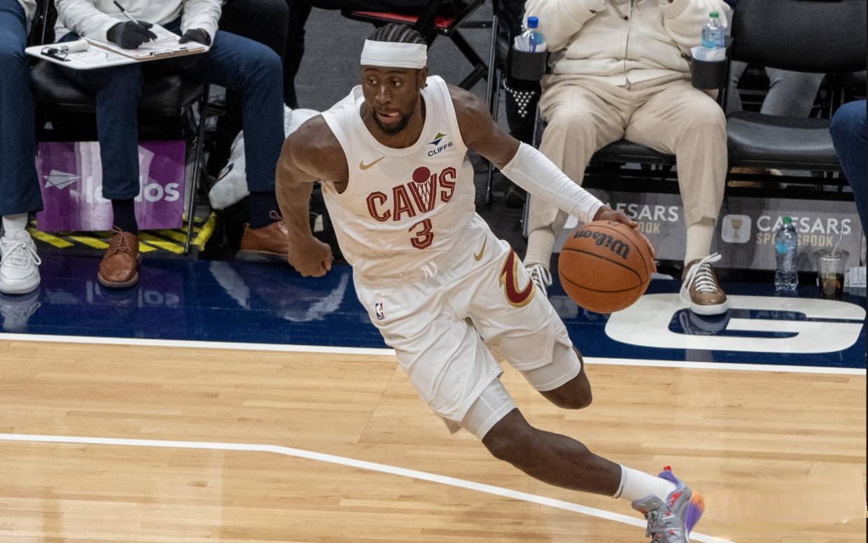 爱游戏app推荐-NBA球员事件后首次接受采访